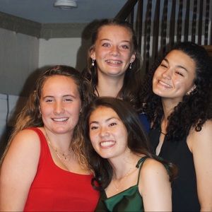 Meet your Posher, Shea